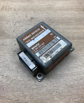 Audi A4 S4 B5 8D Airbag control unit/module 8A0959655B 0285001037