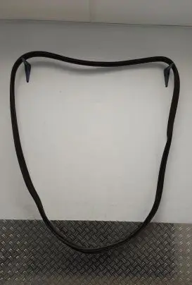 Toyota Yaris Trunk rubber seal (body) 