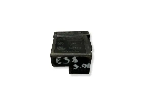 BMW 5 E39 Glow plug pre-heat relay 2246919 72RB510