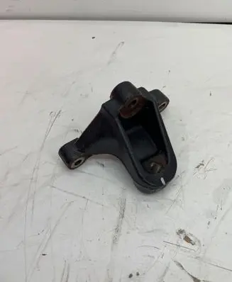 Renault Trafic III (X82) Gearbox mounting bracket