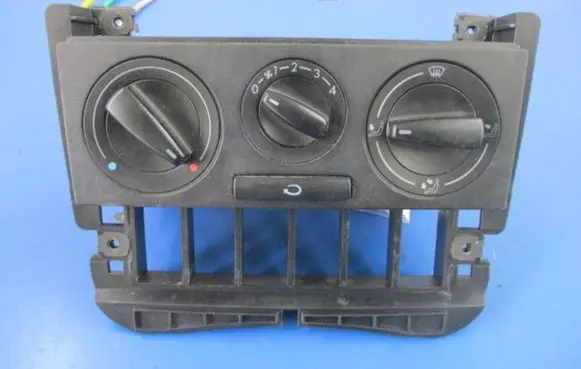 Volkswagen Polo III 6N 6N2 6NF Climate control unit 1J0819045F