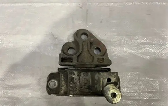 Fiat Grande Punto Gearbox mounting bracket