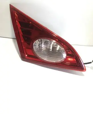 Tailgate rear/tail lights