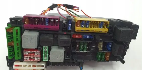 Mercedes-Benz CLS C218 X218 SAM control unit 2129001606