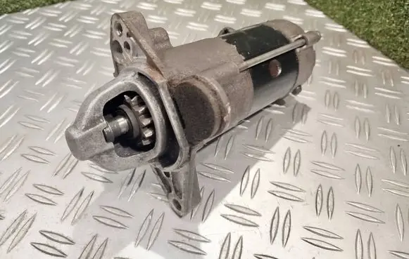 Renault Trafic III (X82) Starter motor 233001791R M001TF0871ZE