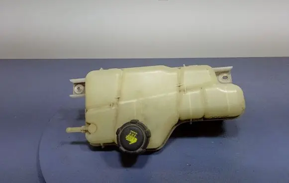 Nissan Pulsar Coolant expansion tank/reservoir 