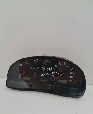 Volkswagen PASSAT B5 Speedometer (instrument cluster) 3B1919880D 110008120023