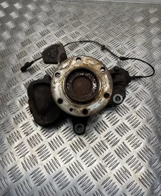 Mercedes-Benz Sprinter W906 Front wheel hub spindle knuckle A906382