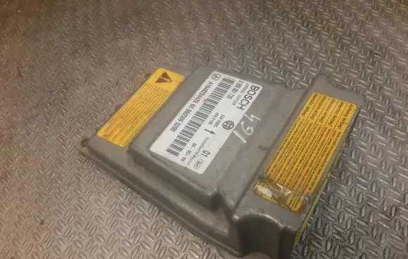 Mercedes-Benz ML W164 Airbag control unit/module 1648204426