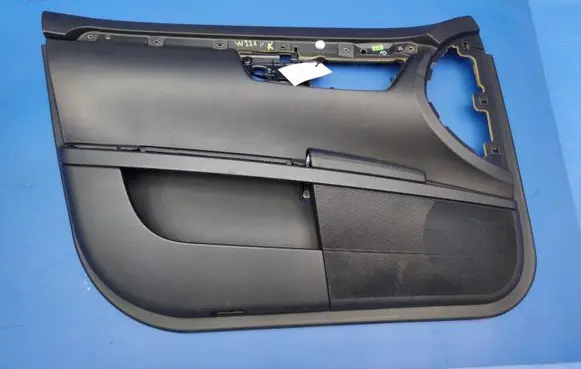 Mercedes-Benz S W221 Front door card panel trim A2217200170 A2215402807 A221720