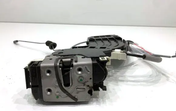 Mercedes-Benz GLE (W166 - C292) Rear door lock A2047302735