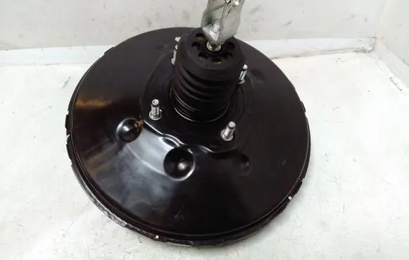 Nissan Juke I F15 Brake booster 460071KB0A