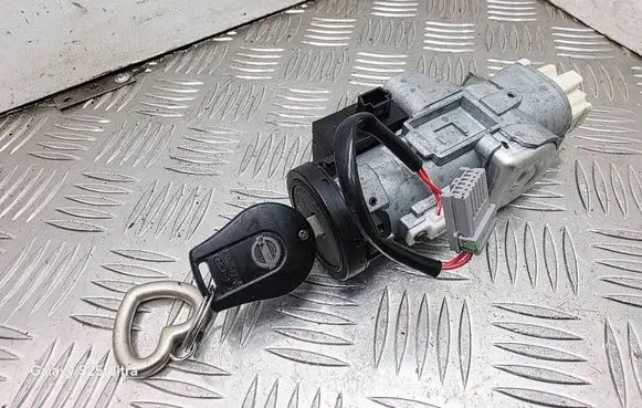 Nissan Juke I F15 Ignition lock AS100 28590C9968 A0324B461