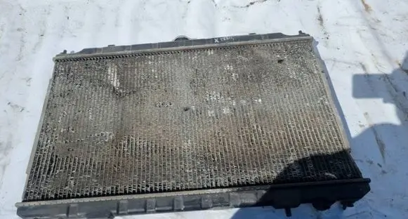 Nissan X-Trail T30 Coolant radiator 