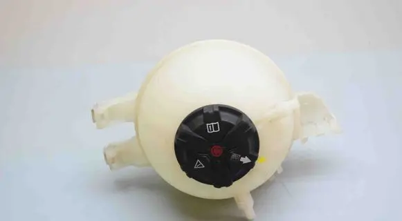 Coolant expansion tank/reservoir