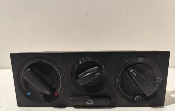 Volkswagen PASSAT B5 Climate control unit 1J0819045D