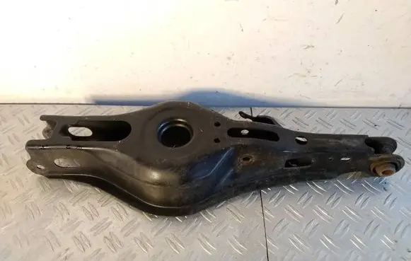 Toyota RAV 4 (XA50) Rear upper control arm/wishbone 