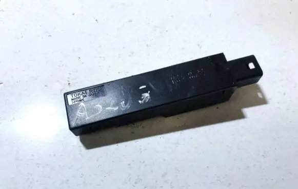 Lexus IS 220D-250-350 Antenna control unit 6270 627-0
