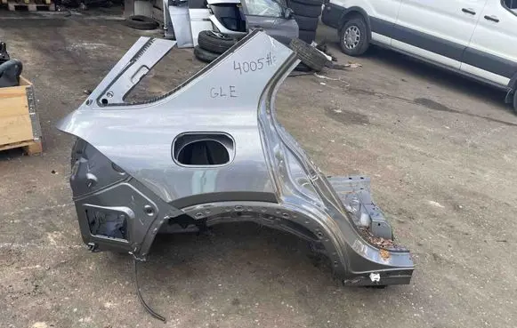 Mercedes-Benz GLE W167 Rear quarter panel 