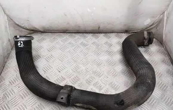 Peugeot Traveller Intercooler hose/pipe 9806720880