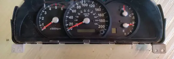 KIA Sorento Speedometer (instrument cluster) 940033E281