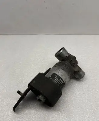 BMW X5 E53 Idle control valve (regulator) 1744713 0280140545