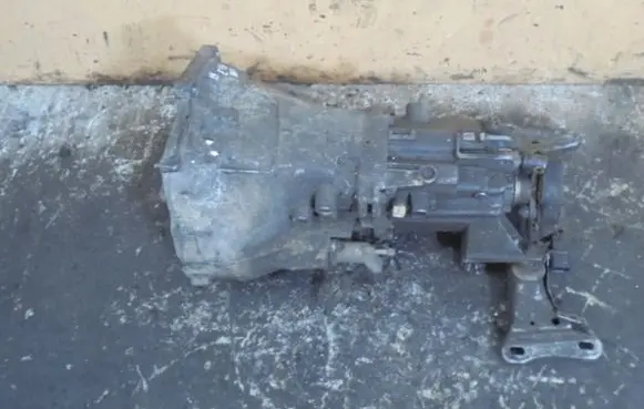 BMW X3 E83 Manual 4 speed gearbox 2200066490