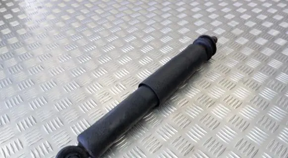 Toyota Land Cruiser (J100) Front shock absorber/damper 4851060081 4851069127