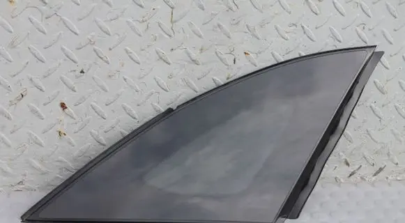Mazda CX-3 Front triangle window/glass 