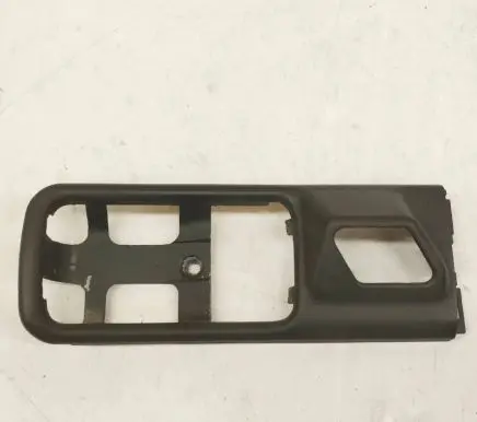 Mercedes-Benz S W126 Front door handle cover 1267660211 A1267660211