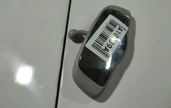 Rear view mirror (interior)