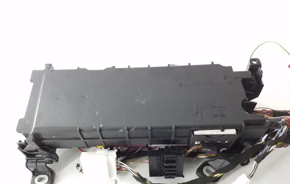 Mercedes-Benz B W246 W242 Fuse module A2465400040