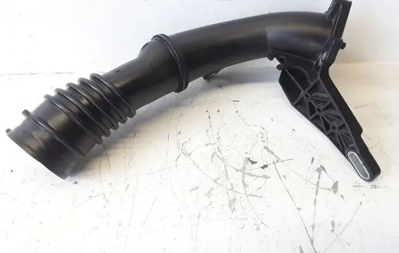 Volvo S60 Air intake hose/pipe AV6Q9351BB C8W0A