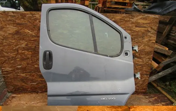 Renault Trafic II (X83) Front door
