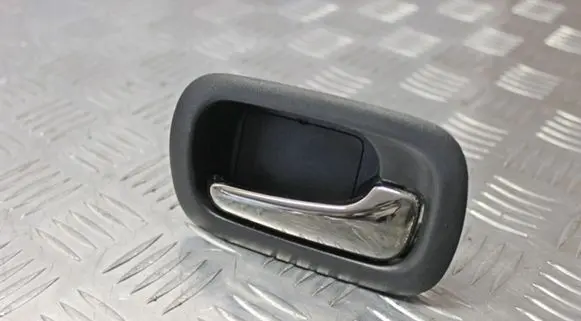 Honda CR-V Rear door interior handle