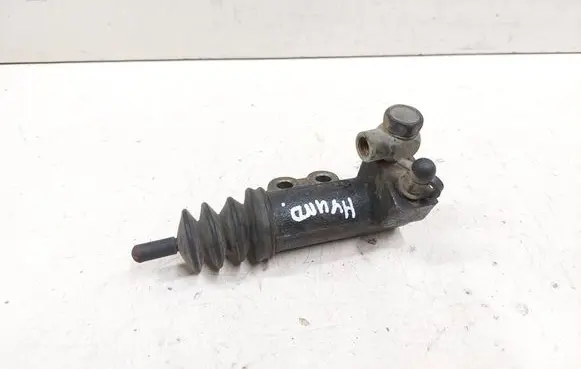 Clutch slave cylinder