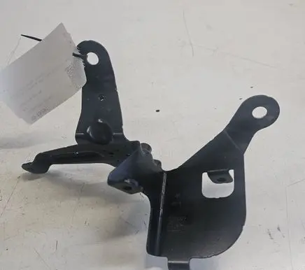 Audi Q7 4L Fuel filter bracket/mount holder 7L6127224B
