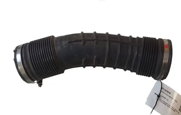 Volvo V70 Air intake hose/pipe 6898050