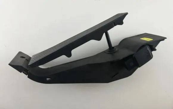 BMW 5 E60 E61 Accelerator throttle pedal 6772645 KL3662