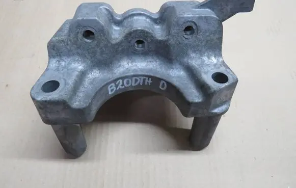 Opel Insignia A Engine mounting bracket 23250665
