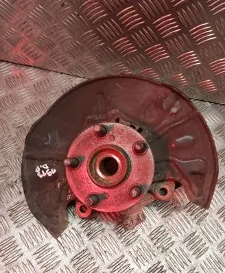 Toyota Avensis T250 Front wheel hub