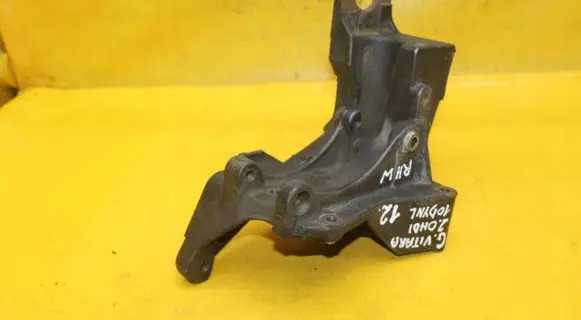 Suzuki Grand Vitara II Other engine bay part