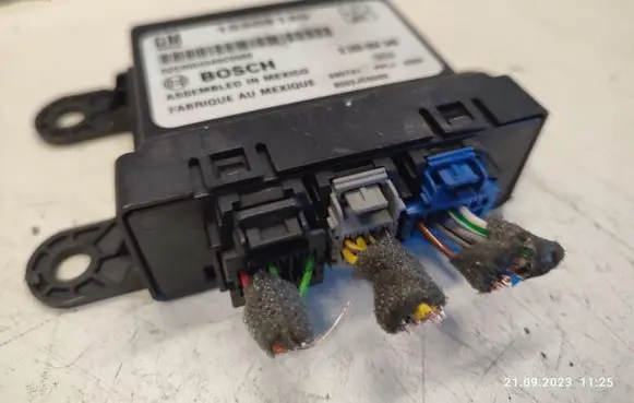 Opel Insignia A Parking PDC control unit/module 13308135