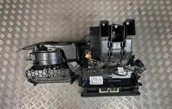 Audi A3 S3 8V Interior heater climate box assembly 8V1858431B 8V1858431 5Q1816005AP
