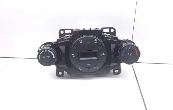 Ford Fiesta Climate control unit 8A6T18C612AG 8A6T18C612