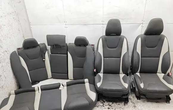 Seat set