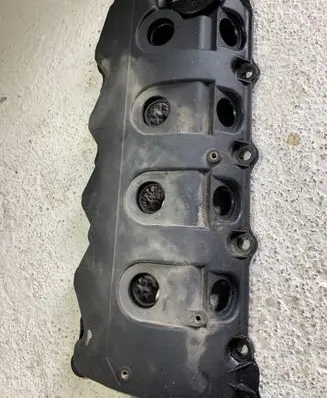 Nissan Primera Rocker cam cover 13266BN800