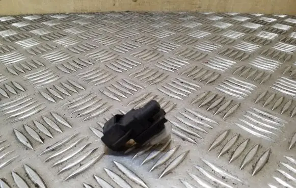 Toyota Avensis Verso Outside/exterior temperature sensor 0775005191