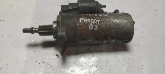Volkswagen PASSAT B3 Starter motor 02A911023G 0001110084