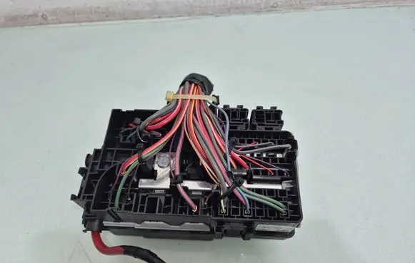 Volvo S60 Fuse module 31384034